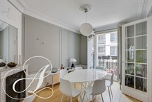 Location meublée Paris Daumesnil, chambre séparée cuisine équipée