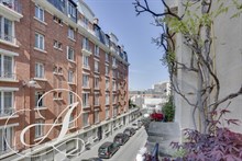 Location meublée, F3 avec double balcon Daumesnil