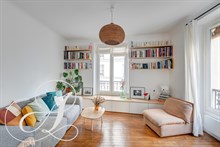 Location saisonnière d'un appartement de 2 pièces meublé et confortable aux Buttes Chaumont Paris 19ème