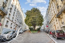 Location en courte durée à la semaine d'un appartement de 2 pièces moderne aux Buttes Chaumont Paris 19ème