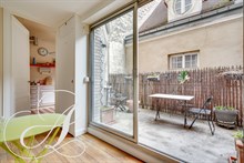 F3 de 2 chambres avec terrasse à louer en courte durée à la semaine à Saint-Germain-des-Prés Paris 6ème