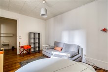 Location meublée annuelle d'un studio alcôve avenue Kléber Paris 16eme