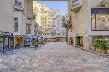 Location bail mobilité d'un F3 meublé moderne avec 2 chambres doubles à Beaubourg Paris 3ème