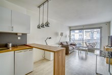 A louer meublé grand studio moderne quartier de Montparnasse Paris 15ème