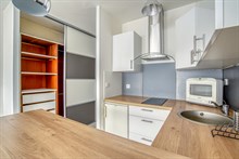 Location meublée mensuelle d'un studio récemment rénové à Montparnasse Paris 15ème arrondissement