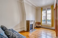 A louer au mois en courte durée appartement de 2 chambres à Sèvres Lecourbe Paris 15ème