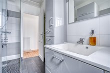 A louer en saisonnier à la semaine appartement pour 4 à Sèvres Babylone Paris 7ème arrondissement