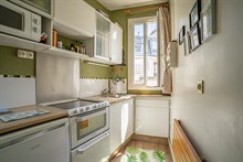 Location meublée de courte durée d'un F3 de standing avec 2 chambres et balcon filant à Montparnasse Paris 15ème