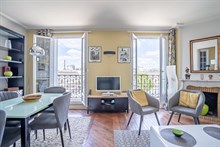 Location meublée de courte durée d'un F3 de standing avec 2 chambres et balcon filant à Montparnasse Paris 15ème