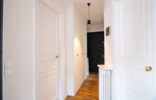 Appartement F2 de standing à louer en courte durée à Anvers Paris 9ème arrondissement