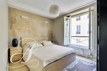 A louer en bail mobilité superbe F3 meublé avec 2 chambres à République Paris 11ème