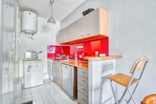 Location meublée annuelle d'un F2 confortable à Montparnasse Paris 15ème arrondissement