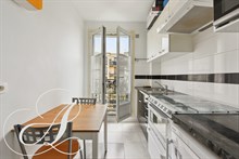 Très bel appartement de 43m2 meublé, à louer en bail mobilité dans le 15ème arrondissement de Paris, quartier de Beaugrenelle.