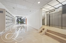 Studio confortable moderne à louer avec balcon pour bail mobilité à Paris Montparnasse
