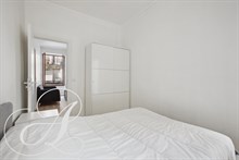 A louer meublé à l'année superbe appartement refait à neuf à Bastille Paris 12ème