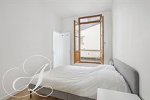 A louer meublé à l'année superbe appartement refait à neuf à Bastille Paris 12ème