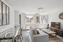 A louer en bail mobilité superbe appartement moderne de 2 pièces à Montorgueil Greneta Paris 2ème