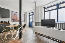 A louer en courte durée à la semaine appartement de 3 pièces de standing à Montparnasse Paris 14ème