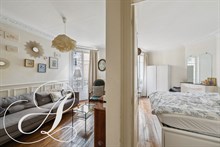 A louer en bail annuel appartement de 2 pièces confortable à Porte de Versailles Paris 15ème arrondissement