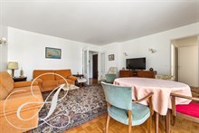 Location meublée temporaire en bail mobilité d'un F2 à Convention Paris 15e