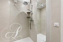 Location meublée temporaire en bail mobilité d'un F2 à Convention Paris 15e