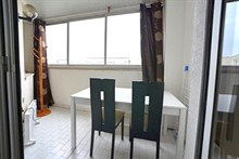 Spacieux studio à louer au mois pour 4 proche de Nation rue Alexandre Dumas Paris 11e