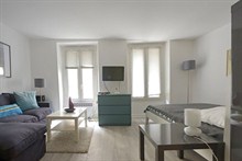 Location courte durée d'un grand studio meublé pour 4 rue Saint Jacques Paris 5e