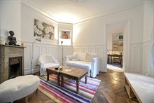 Location meublée à la semaine d'un F2 meublé rue Legendre Paris 17e