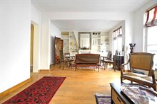 Location d'un F5 meublé pour 6 avec 4 chambres rue Saint Charles Paris 15e