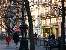 A louer en courte durée spacieux studio pour 2 rue des Patriarches Paris 5ème