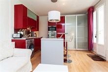 F2 meublé et équipé à louer à l'année pour 2 bd du Montparnasse Paris 15ème