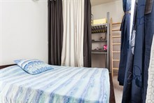 Location mensuelle d'un F3 meublé et équipé avec 2 chambres doubles à Montmartre Paris 18ème