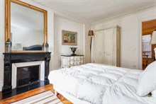 Location à la semaine d'un F3 meublé avec 2 chambres design à Hôtel de Ville Paris 4ème
