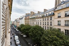 Au coeur du Marais spacieux F3 meublé à louer au mois pour 4 à Hôtel de Ville Paris 4ème