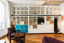 Location temporaire d'un studio meublé récemment refait à neuf rue des Dames aux Batignolles Paris 17ème