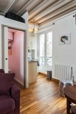 Location mensuelle d'un studio meublé refait à neuf pour 2 rue des Dames aux Batignolles Paris 17ème