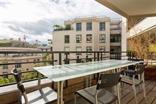 Location meublée mensuelle d'un F3 avec 2 chambres avec terrasse à Boulogne à deux pas de Paris 16ème