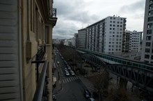 A louer en courte durée pour 4 grand F3 confortable bd de Grenelle Paris 15ème arrondissement