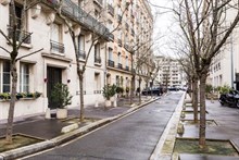 A louer en courte durée pour 2 ou 3 agréable F3 meublé rue de Lille à Neuilly