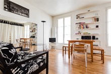 A louer à la semaine grand studio pour 2 aux Batignolles Paris 17ème arrondissement