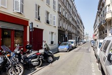 Location meublée d'un spacieux studio pour 2 rue Dulong Paris 17ème