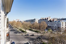 Location meublée en courte durée d'un grand studio pour 4 à République Paris 11ème