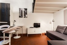A louer en courte durée pour 5 superbe duplex design à Montorgueil Paris 2ème