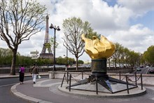 Location meublée à la semaine d'un F2 de standing à Alma Marceau dans le Triangle d'Or Paris 16ème