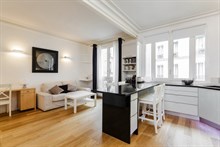 A louer à l'année superbe appartement de 2 pièces meublé à Montparnasse Paris 15ème