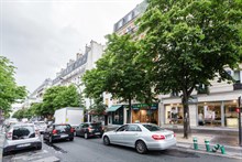 Location meublée à la semaine d'un F2 moderne à Montparnasse Paris 15ème