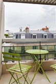 Studio meublé à louer à la semaine pour 2 avec terrasse à Montparnasse Paris 15ème