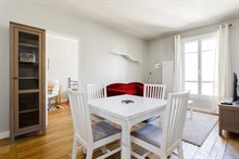 A louer en courte durée pour 2 appartement confortable de 2 pièces rue Saint Charles Paris 15ème