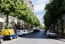 F2 meublé de standing à louer en courte durée rue Saint Charles Paris 15ème