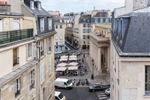 Pour 2 grand studio meublé à louer au mois au Luxembourg à Saint Germain des Prés Paris 6ème